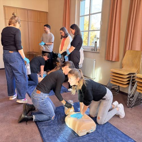 Erste-Hilfe-Kurs 24